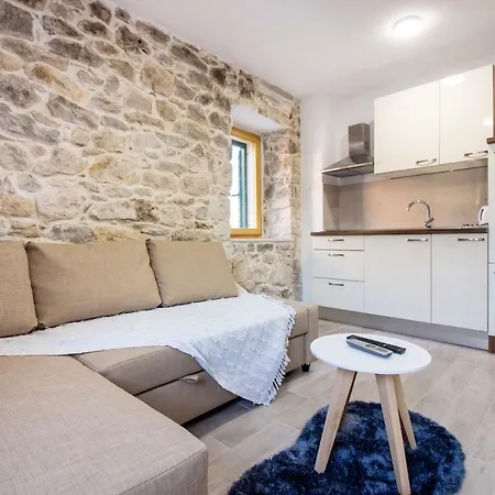 Cozy Seafront Cambi Iii Kaštela
